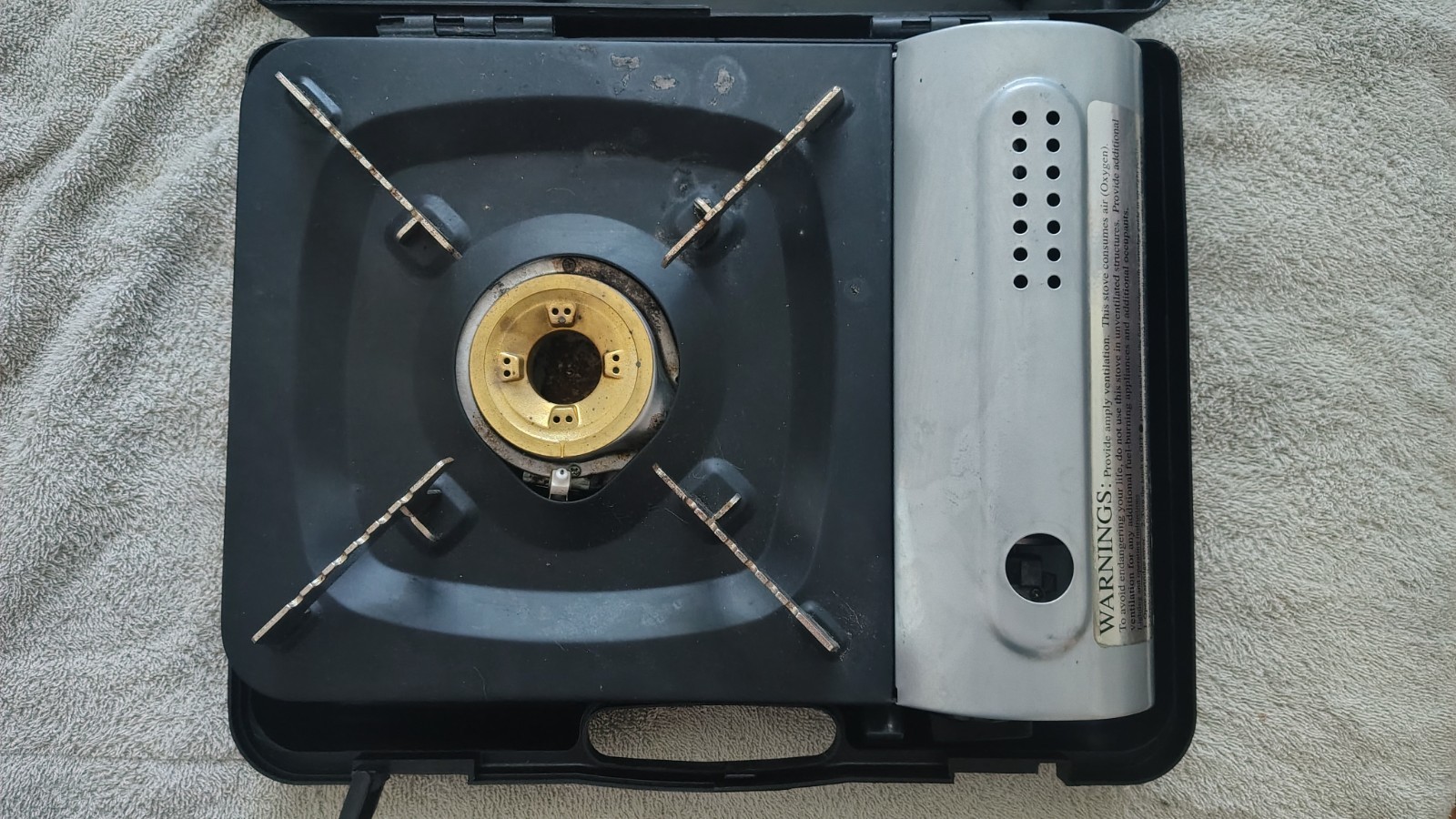 Iwatani Portable Camping Butane Stove- Model ZA-3 – 10,000BTU
