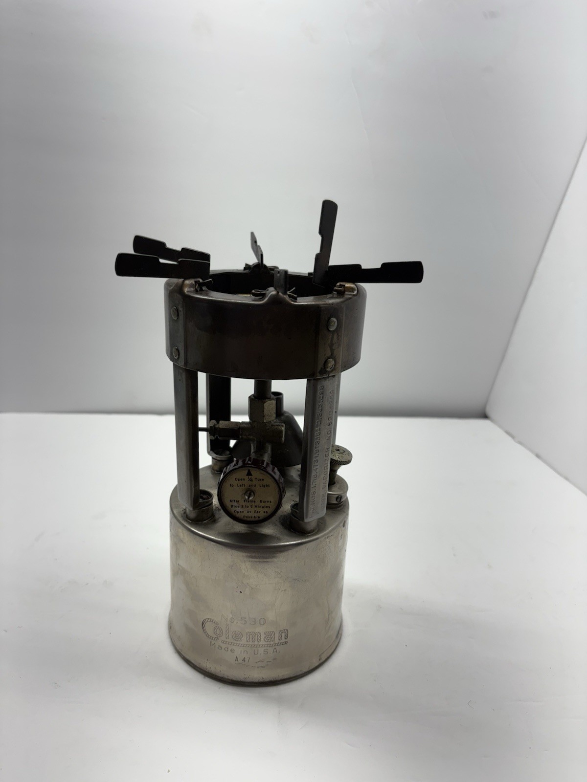 Vintage Coleman No. 530 (B46) Single Burner Camp Stove w Storage Tube
