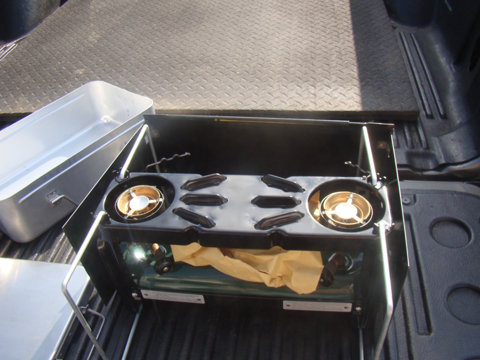 Coleman Model 523 Military Medical Stove Unused w/ Case Tank Basket & Parts USA