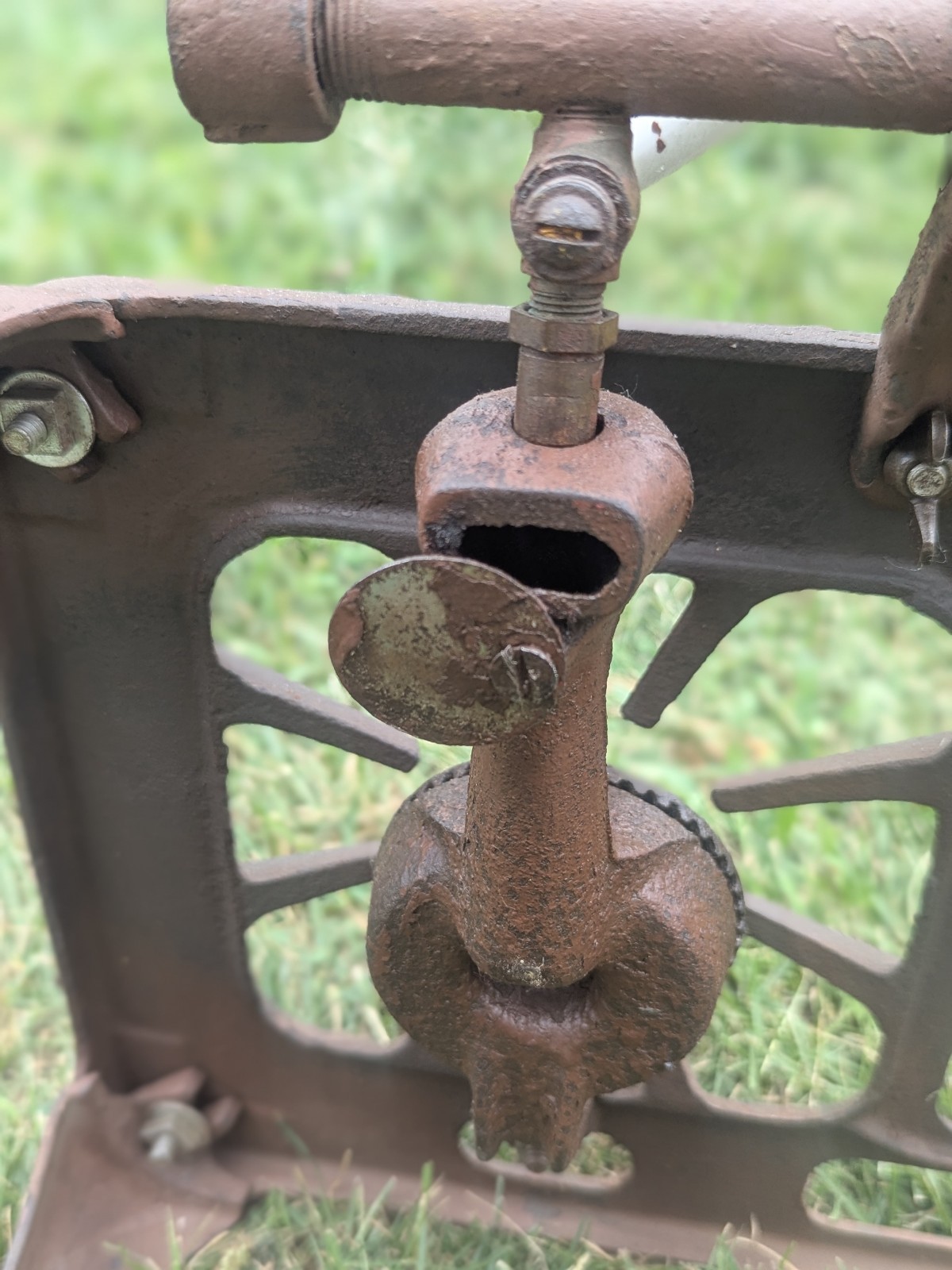 SuperB – Vintage Cast Iron Portable, Gas IRON CAMP/COOK STOVE Porcelain Handles